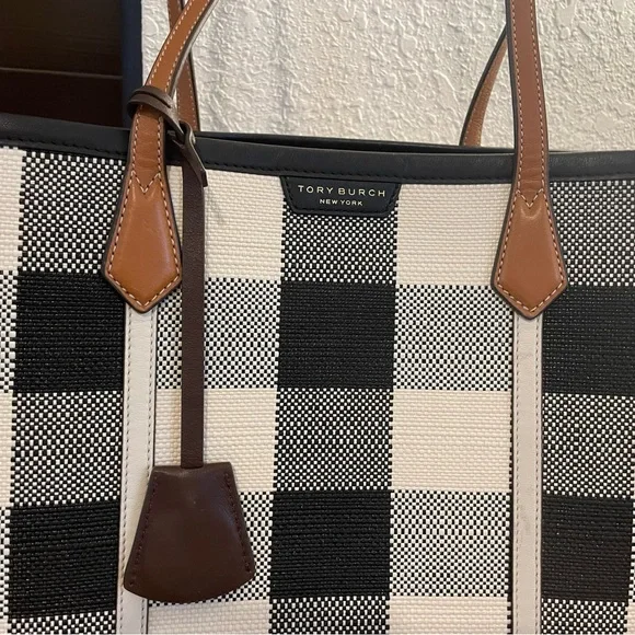 Tory Burch, New York large leather tote, like brand new.